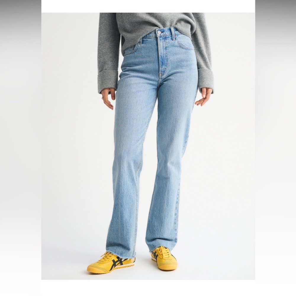 Ultra High Rise Jeans - Picture 2 of 7